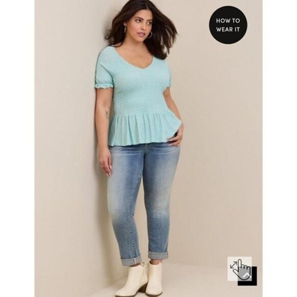 NWT Torrid Smocked Peplum Shirt Size 0 Large 2X 3X - Picture 1 of 3
